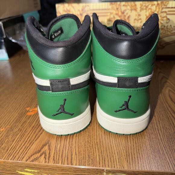 Size 8 - Air Jordan 1 Retro High Boston Celtics main image 4